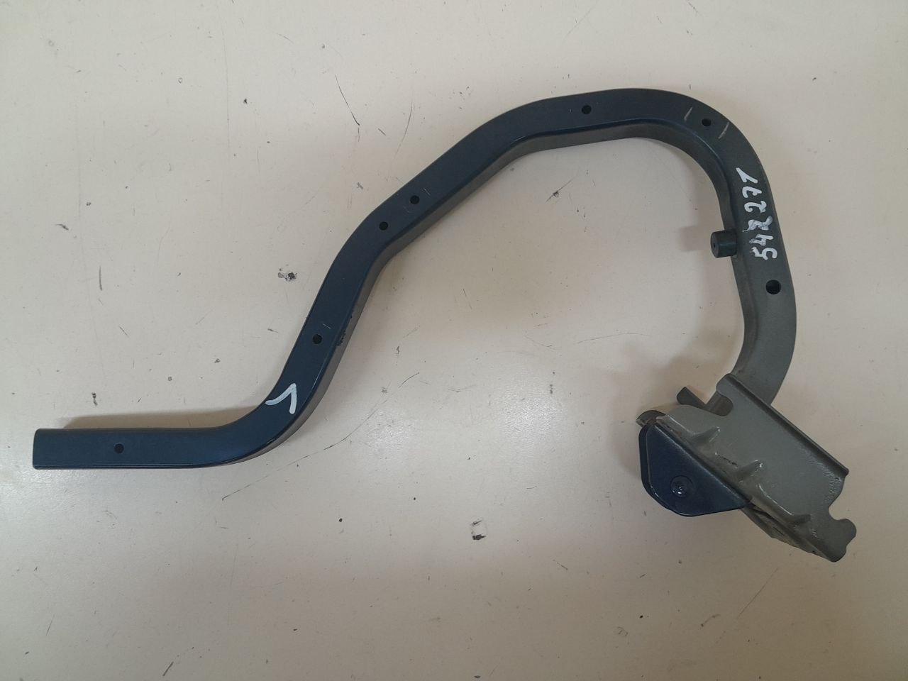 Петля крышки багажника Nissan Almera (N16) 2000-2006