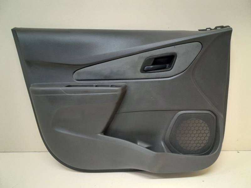 Обшивка двери передней левой Chevrolet Cobalt (T250) 2011-2015