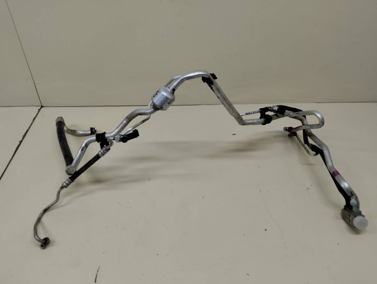 Трубка кондиционера Hyundai ix55 (EN) 2006-2013 Трубка кондиционера Hyundai ix55 (EN) 2006-2013