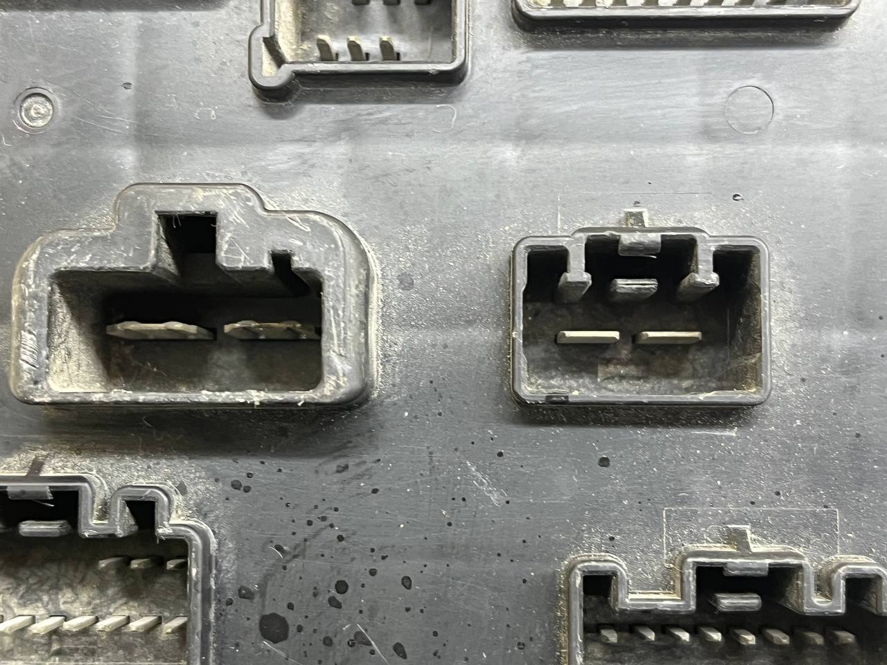 Блок предохранителей Ford Mondeo 3 2000-2007