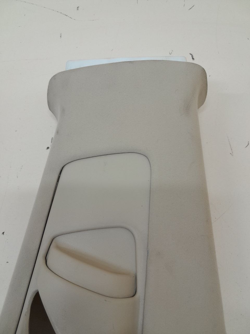 Обшивка стойки Lexus RX 350 /450h (XL10) 2009-2015 Обшивка стойки Lexus RX 350 /450h (XL10) 2009-2015