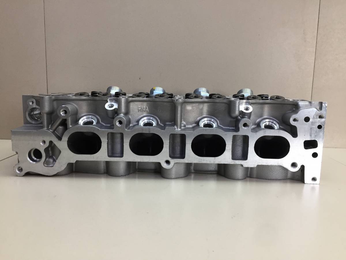 Головка блока цилиндров Honda Civic 4D 2006-2012
