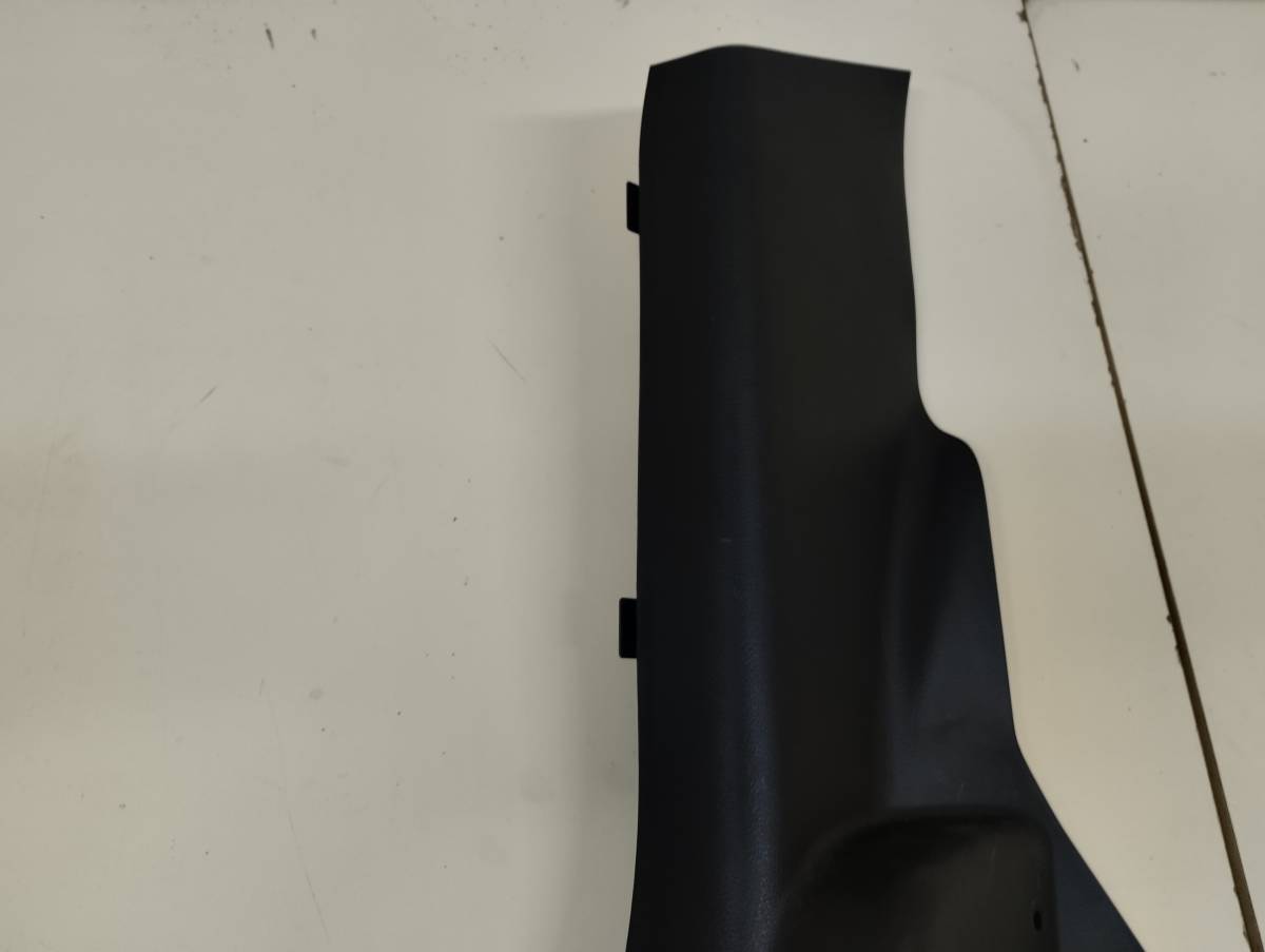 Обшивка стойки Mazda Mazda 3 (BL) 2009-2013 Обшивка стойки Mazda Mazda 3 (BL) 2009-2013