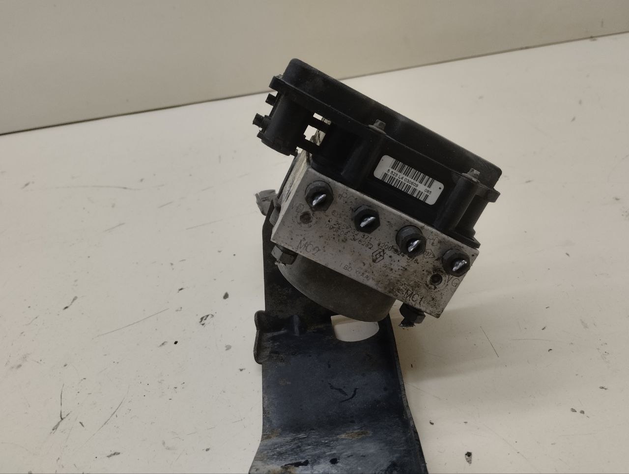 Блок ABS (насос) Renault Symbol (2) 2008-2012