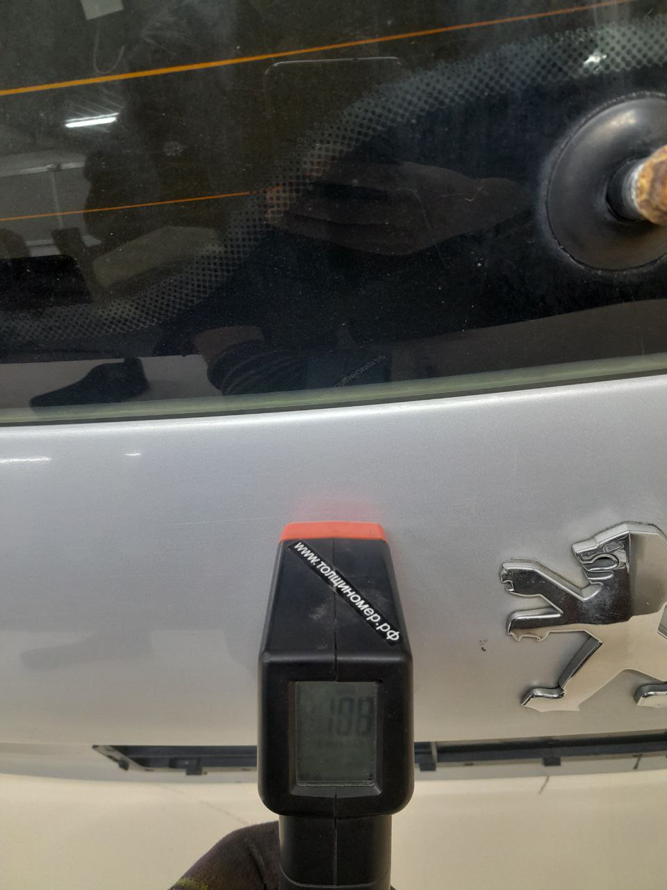 Дверь багажника со стеклом Peugeot 206 1998-2012 Дверь багажника со стеклом Peugeot 206 1998-2012
