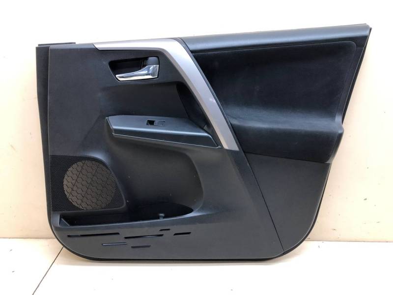 Обшивка двери передней правой Toyota Rav 4 (XA40) 2013-2019