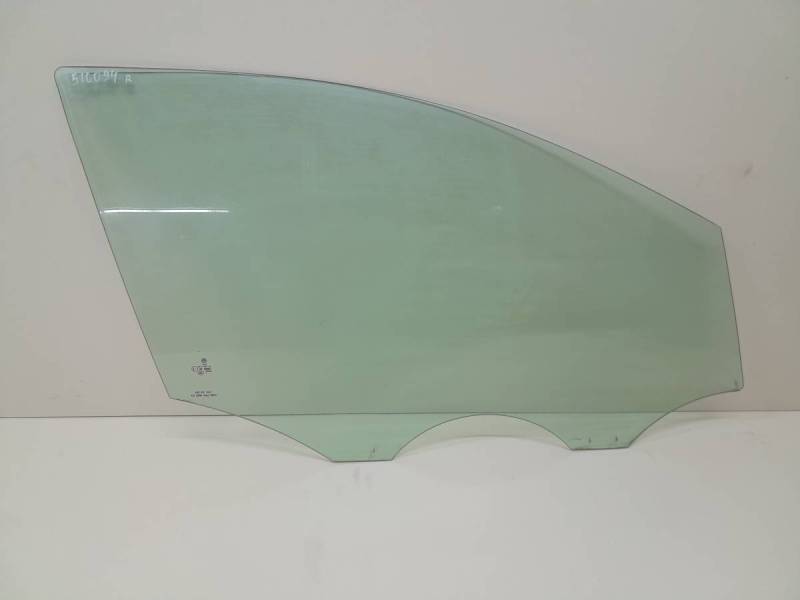 Стекло двери передней правой Volkswagen Polo (MK5) 2011-2020
