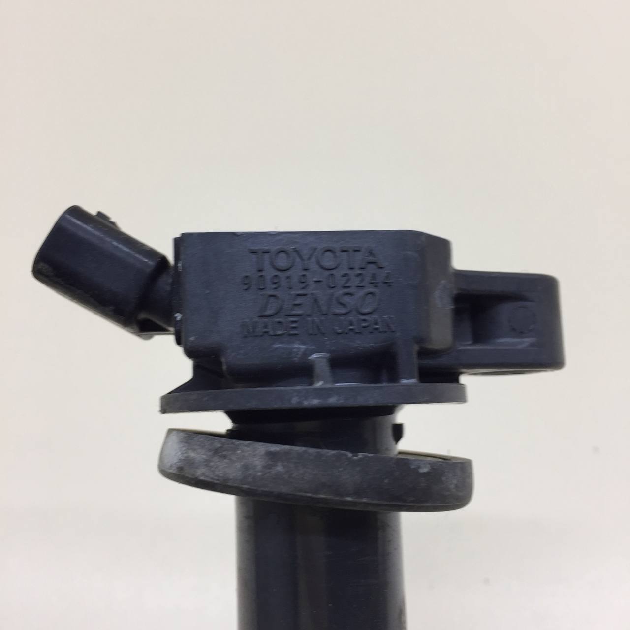 Катушка зажигания Toyota Rav 4 (A30) 2006-2013 Катушка зажигания Toyota Rav 4 (A30) 2006-2013
