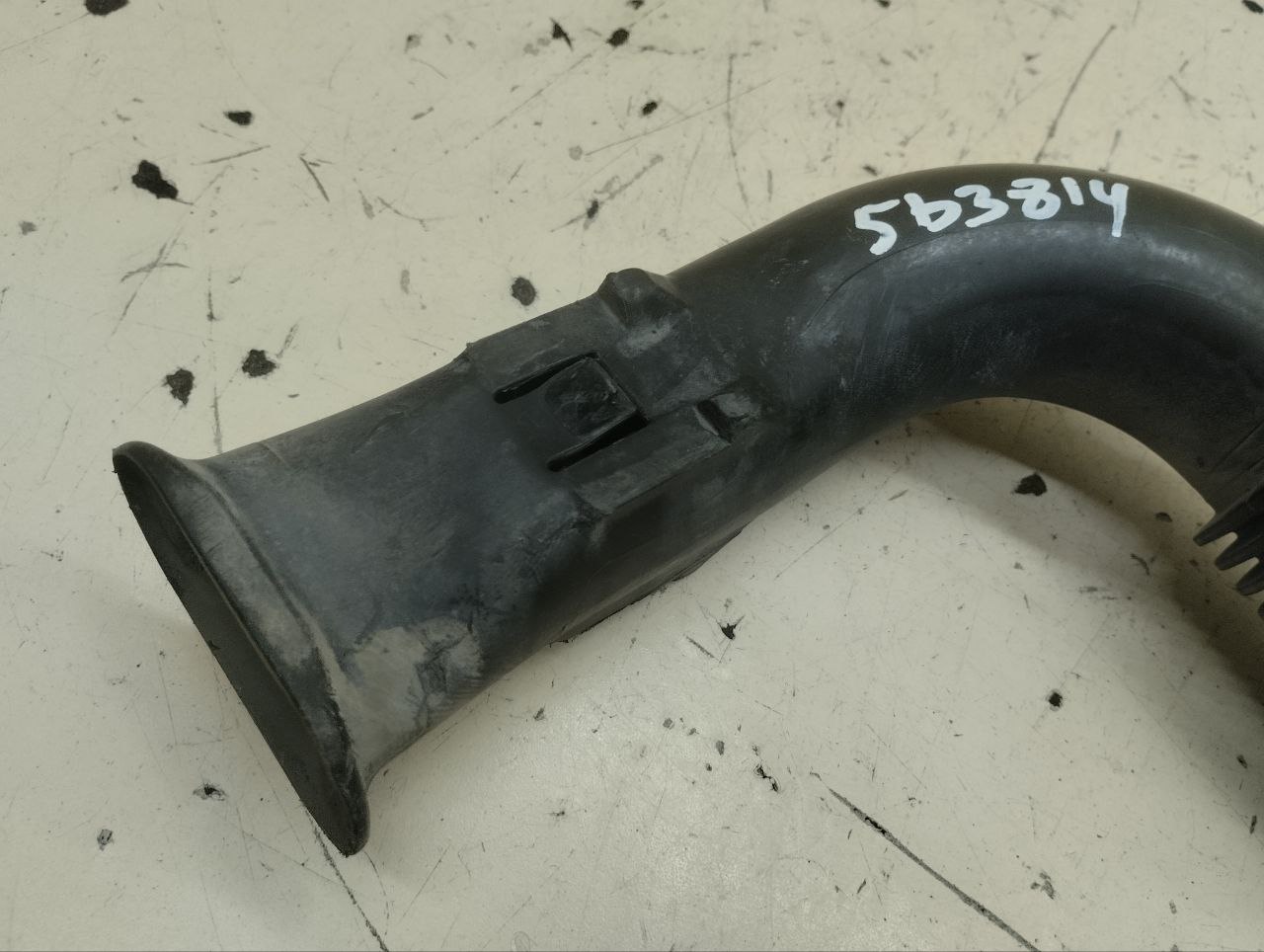 Патрубок воздушного фильтра Renault Logan (2) 2014>