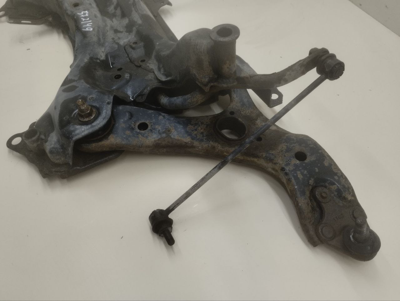 Балка подмоторная Toyota Auris (E150) 2006-2012 Балка подмоторная Toyota Auris (E150) 2006-2012