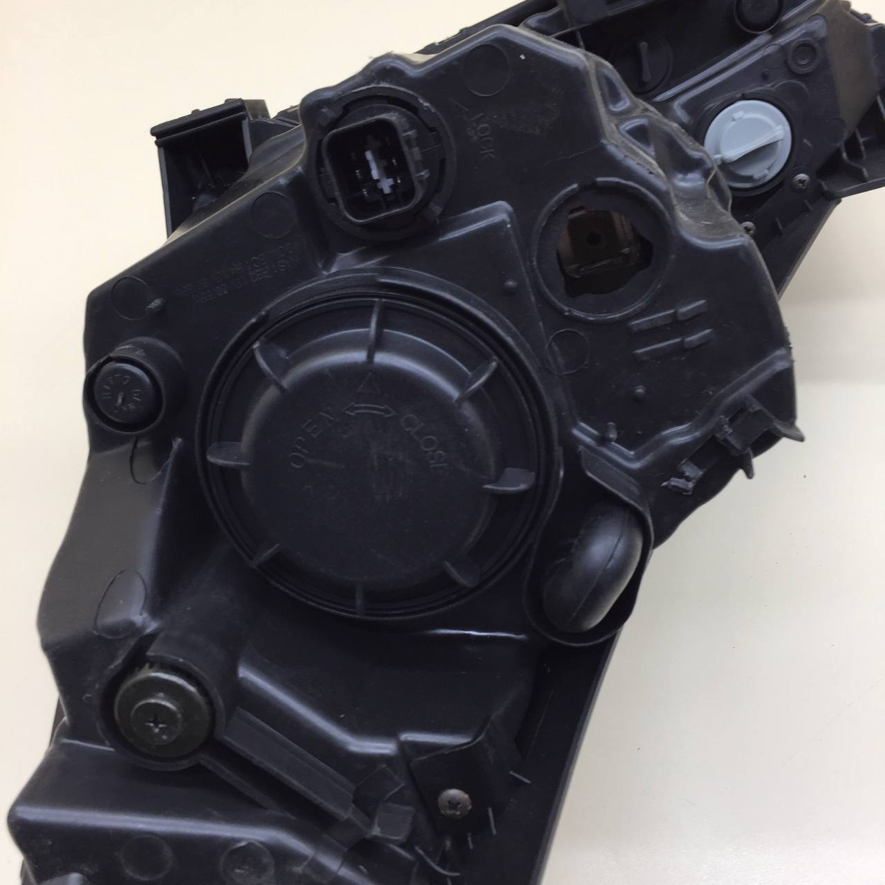 Фара правая Hyundai ix35 (LM) 2010-2015 Фара правая Hyundai ix35 (LM) 2010-2015