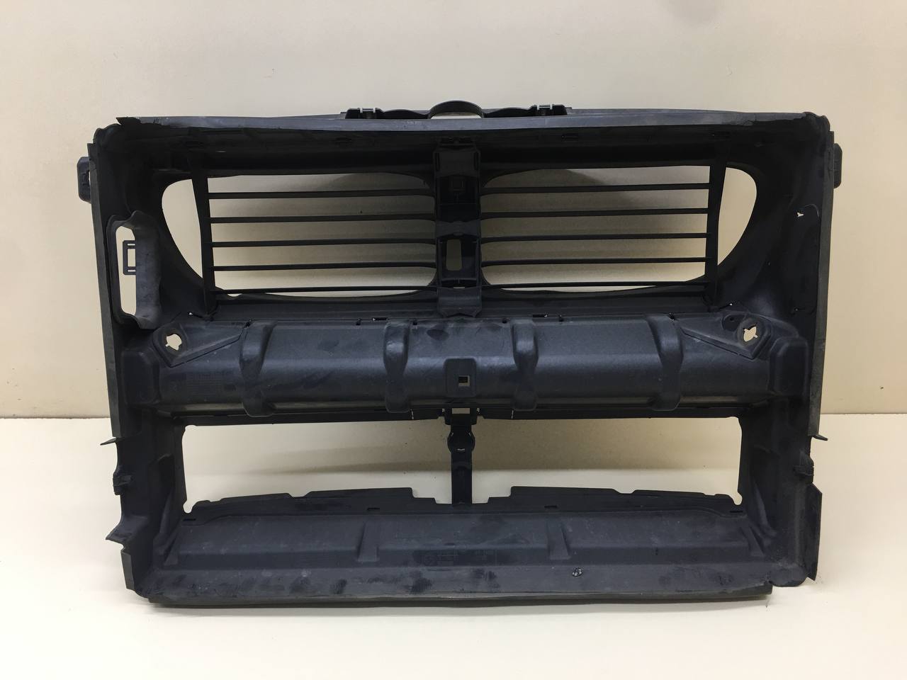 Воздуховод радиатора BMW 5-series F10/F11 2009-2016