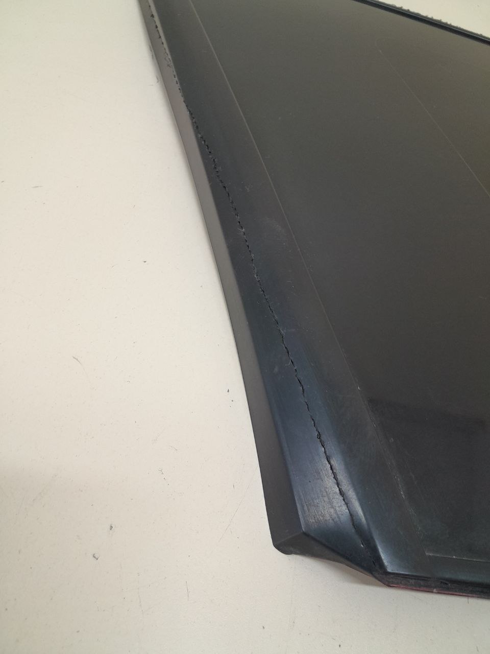 Стекло кузовное глухое левое Suzuki Grand Vitara 2005-2015