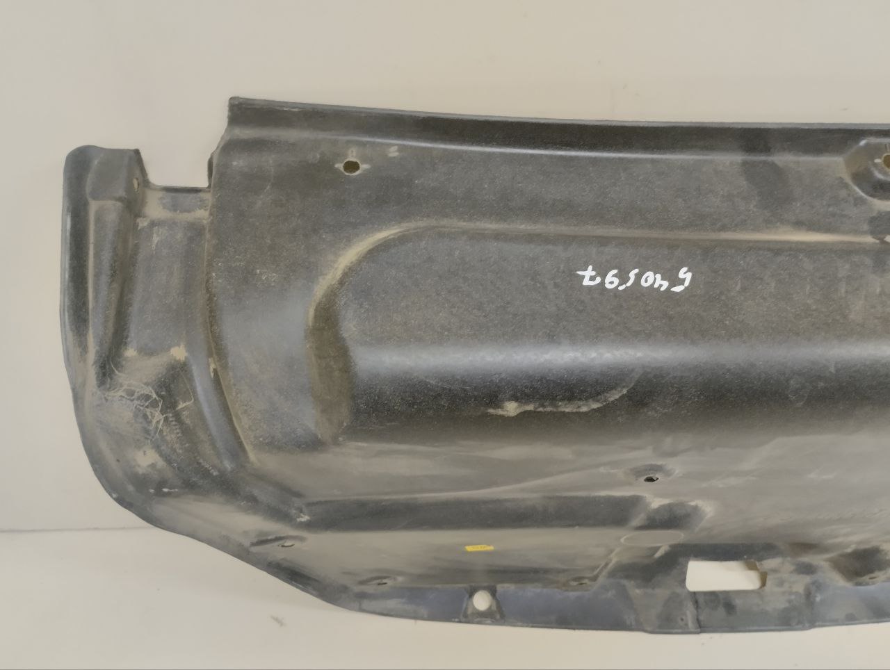 Обшивка крышки багажника Chevrolet Aveo T250 2005-2011 Обшивка крышки багажника Chevrolet Aveo T250 2005-2011
