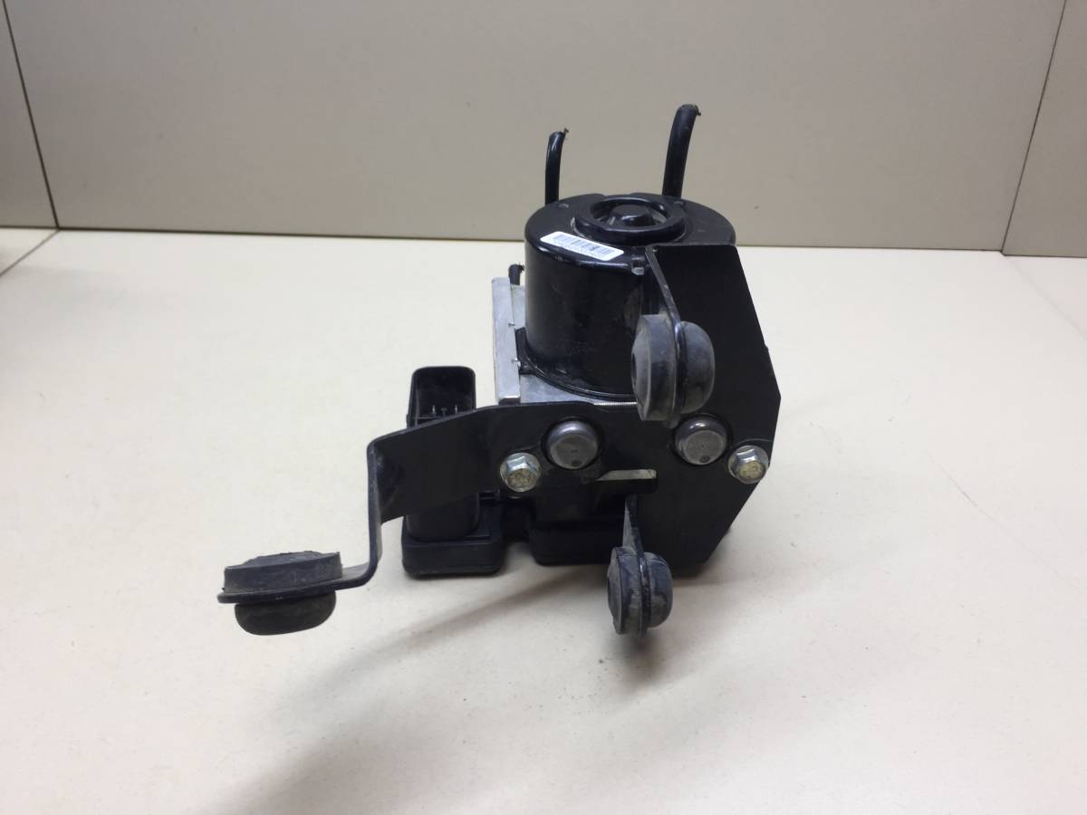 Блок ABS (насос) Ford Focus 2 (DA) 2005-2008