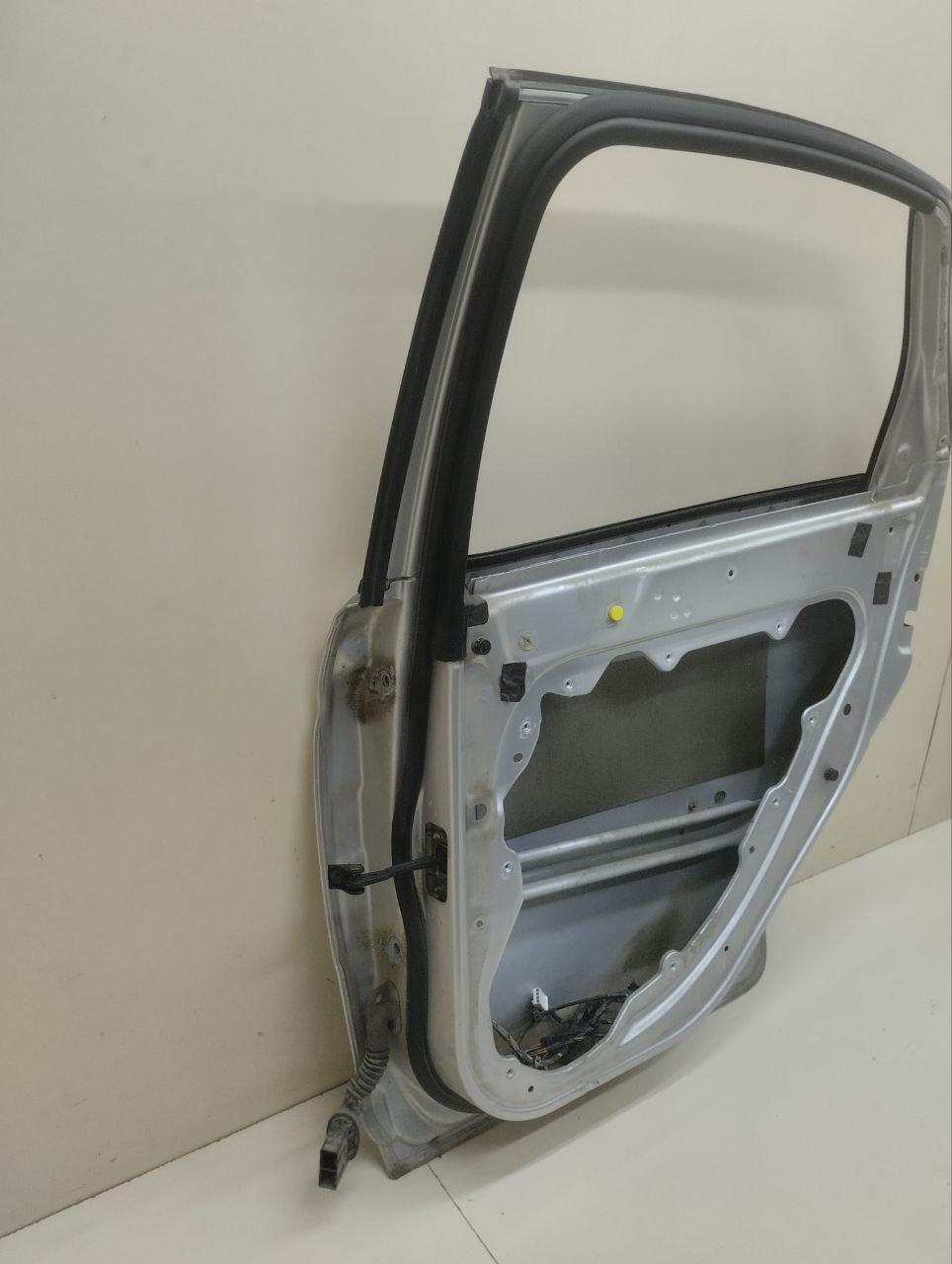Дверь задняя правая Ford Focus 2 (DA) 2005-2008 Дверь задняя правая Ford Focus 2 (DA) 2005-2008