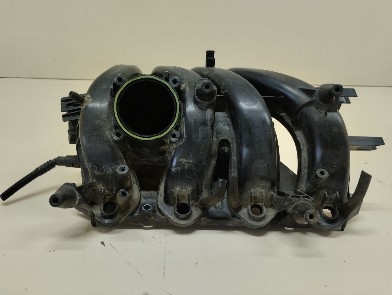 Коллектор впускной Volkswagen Polo (MK5) 2011-2020 Коллектор впускной Volkswagen Polo (MK5) 2011-2020