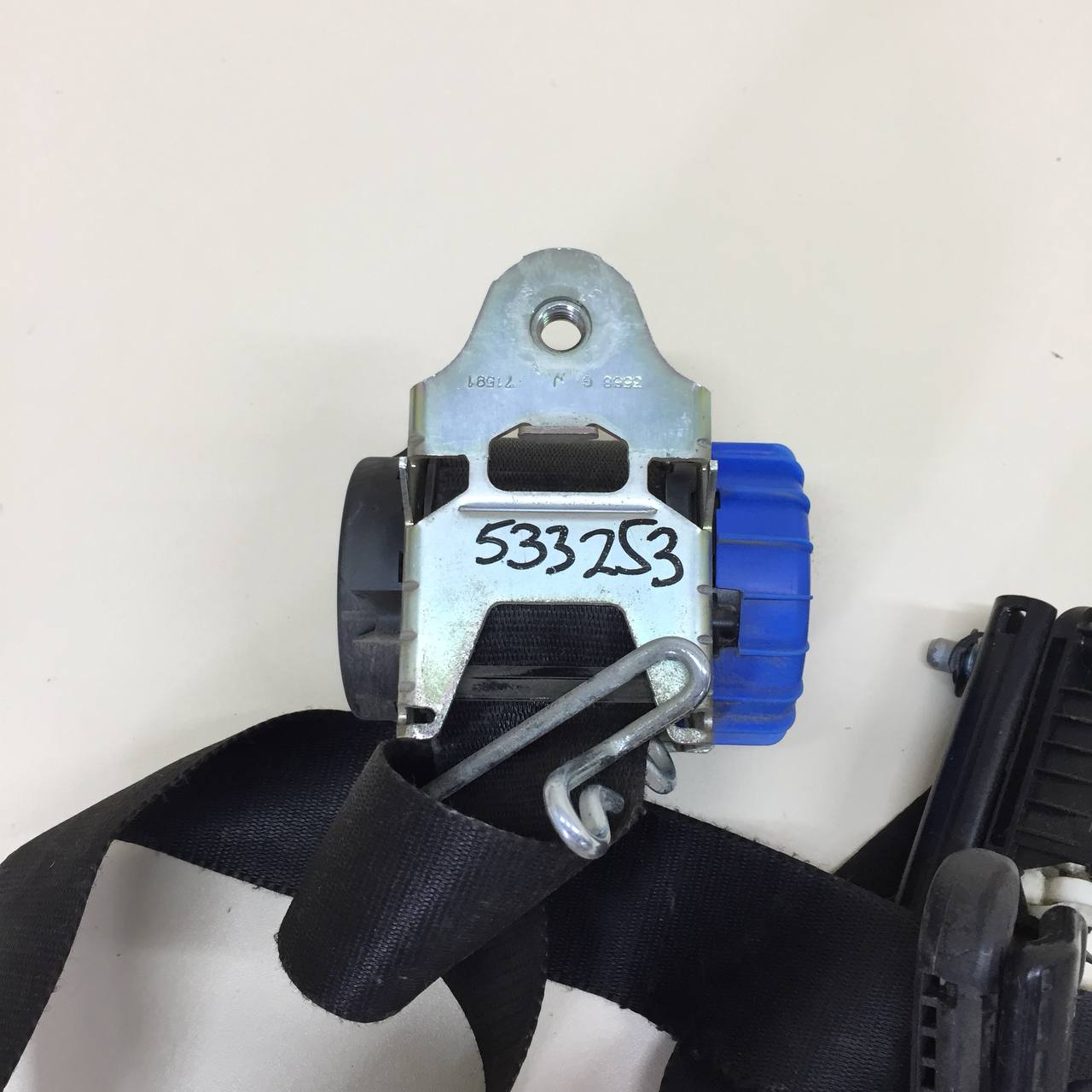 Ремень безопасности Ford Fiesta (MK5) 2002-2008 Ремень безопасности Ford Fiesta (MK5) 2002-2008