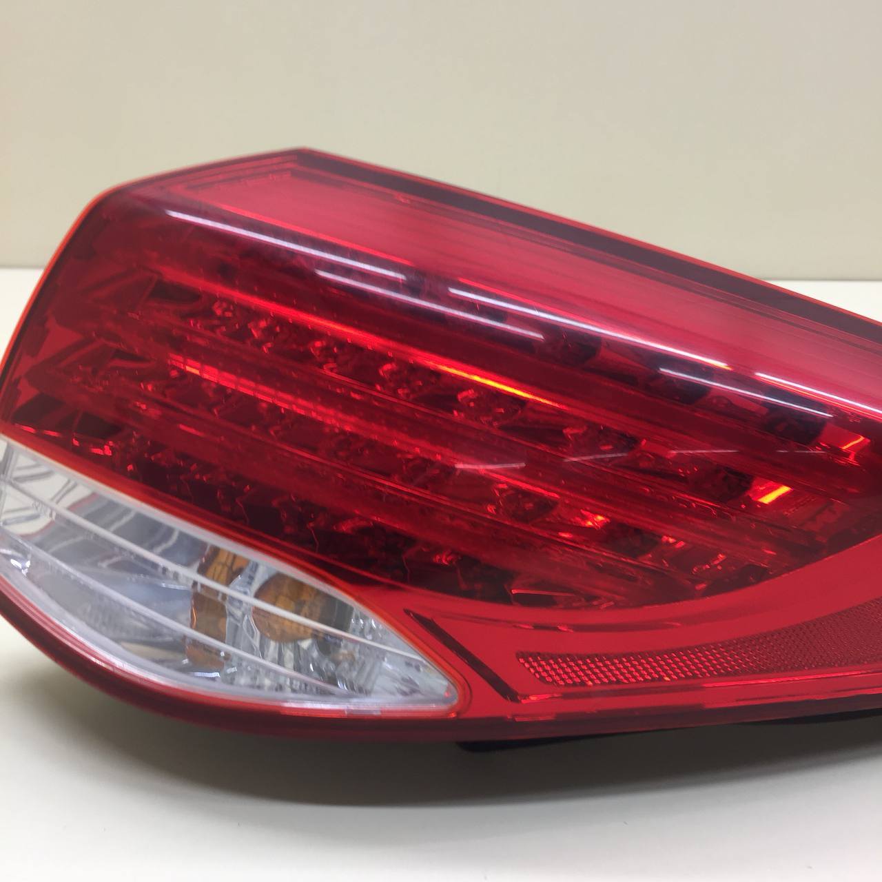 Фонарь задний наружный правый Hyundai i40 (VF) 2011>