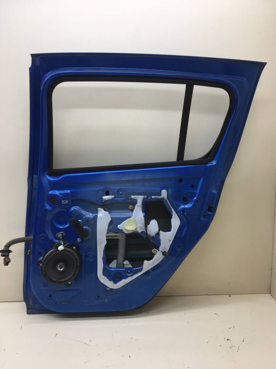 Дверь задняя правая Renault Sandero Stepway (5S) 2014-2022 Дверь задняя правая Renault Sandero Stepway (5S) 2014-2022