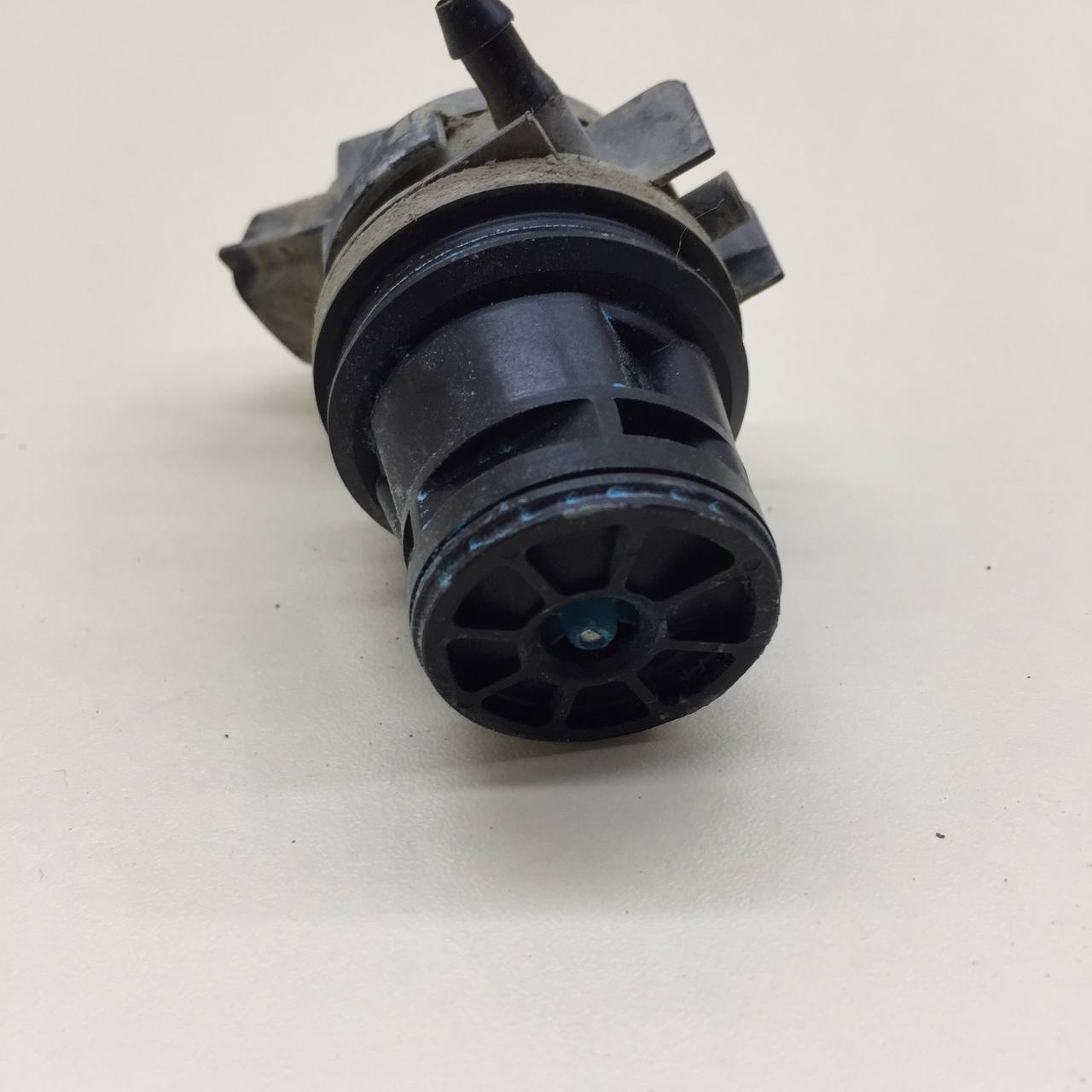 Насос омывателя Toyota Rav 4 (A30) 2006-2013 Насос омывателя Toyota Rav 4 (A30) 2006-2013