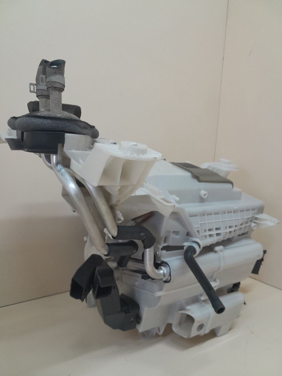 Корпус отопителя Mazda Mazda 3 (BM) 2013-2016 Корпус отопителя Mazda Mazda 3 (BM) 2013-2016