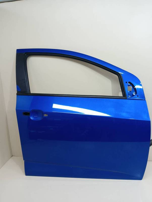 Дверь передняя правая Chevrolet Aveo T300 2011>