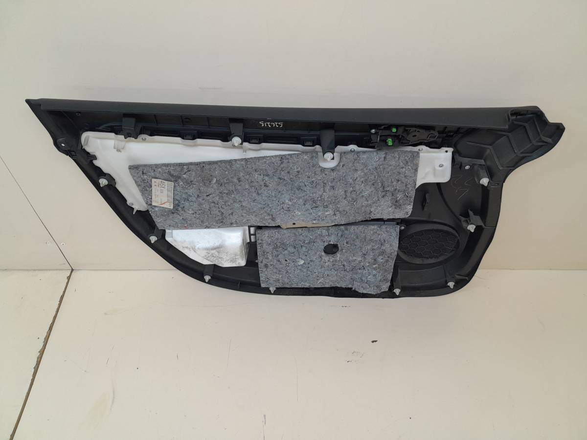 Обшивка двери передней правой Mitsubishi Lancer X (CX, CY)  2007>