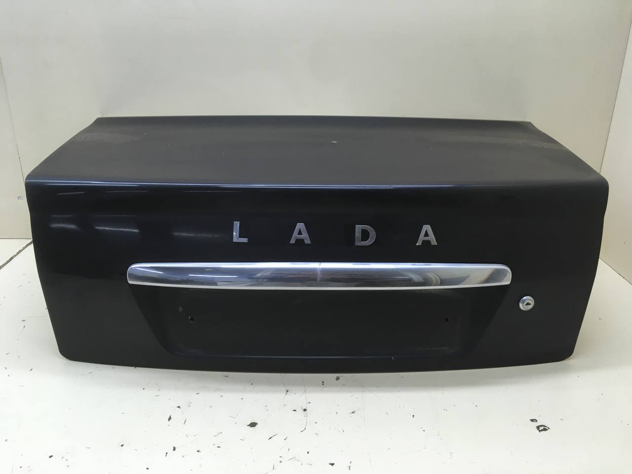 Крышка багажника Lada Priora 2007-2018 Крышка багажника Lada Priora 2007-2018