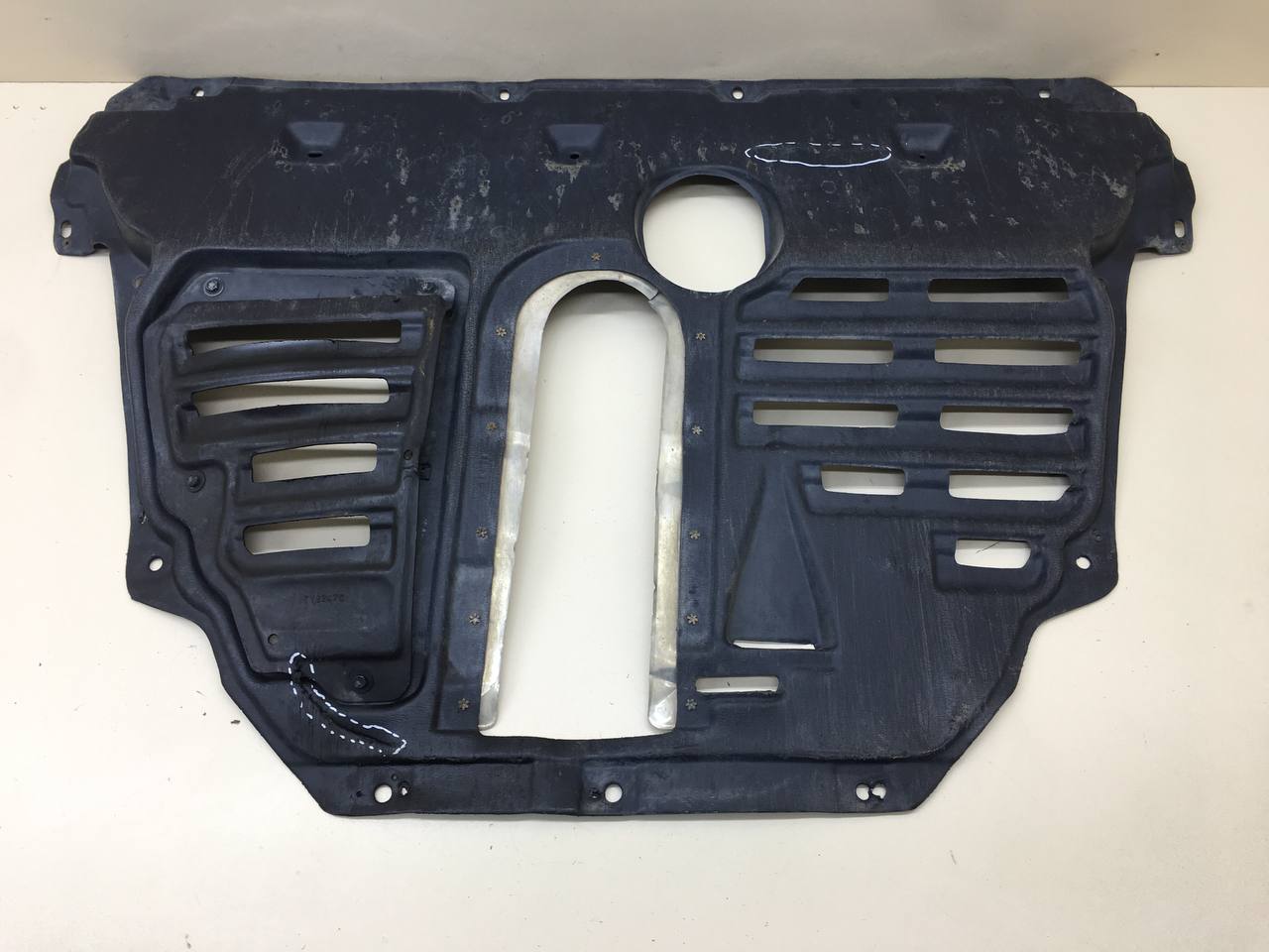 Защита картера Toyota Rav 4 (XA40) 2013-2019