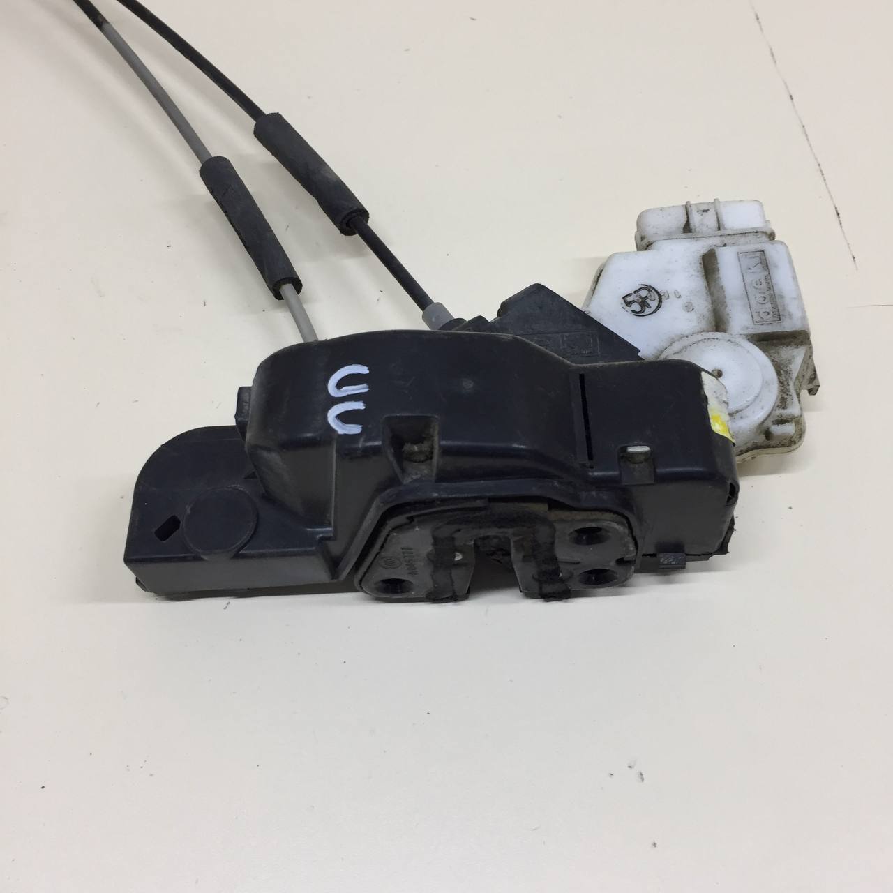 Замок двери передней правой Hyundai Starex H1/Grand Starex 2007>