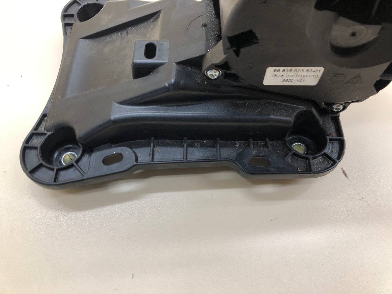 Кулиса КПП Peugeot 207 2006-2013
