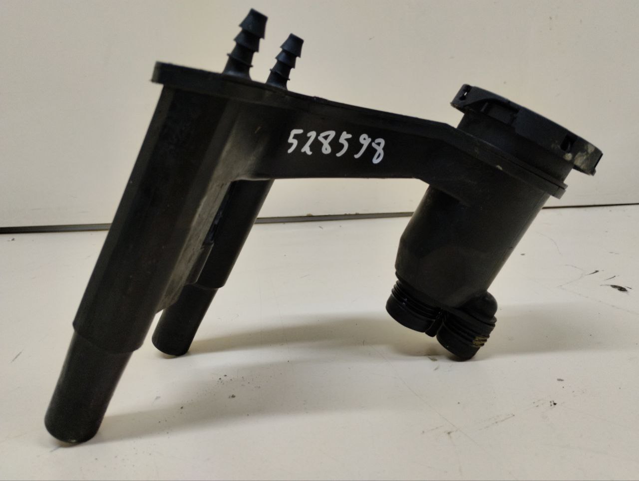 Сапун Land Rover Discovery 3 (L319) 2004-2009 Сапун Land Rover Discovery 3 (L319) 2004-2009