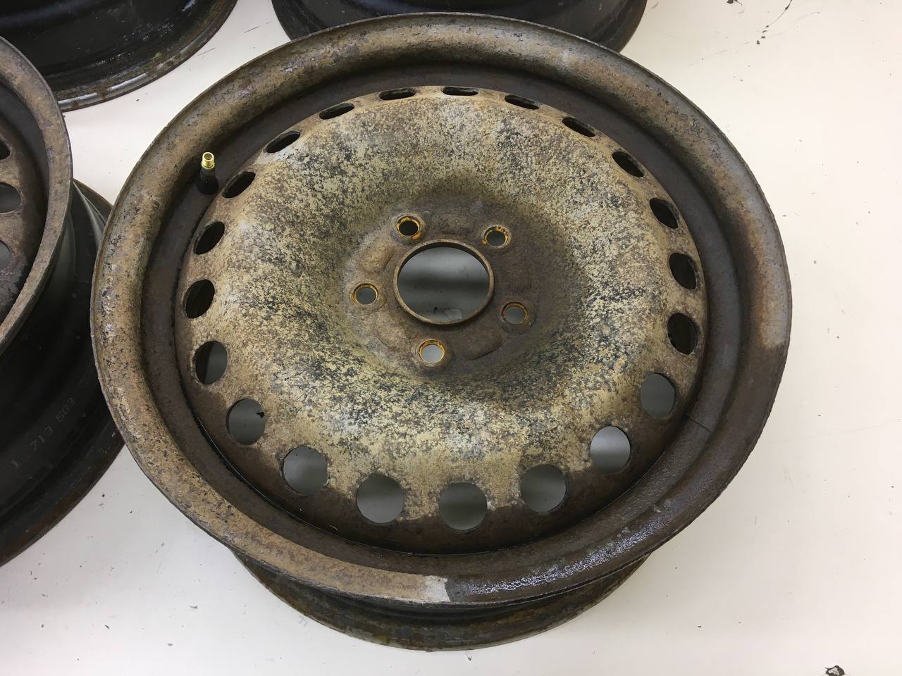 Диски к-кт R16 Штампованные