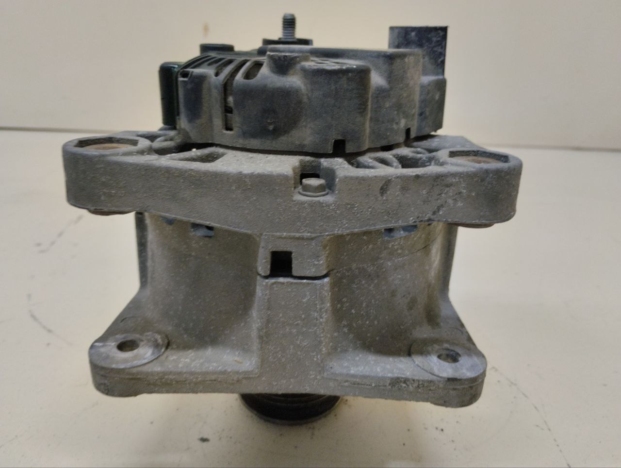 Генератор Renault Megane (2) 2002-2009 Генератор Renault Megane (2) 2002-2009