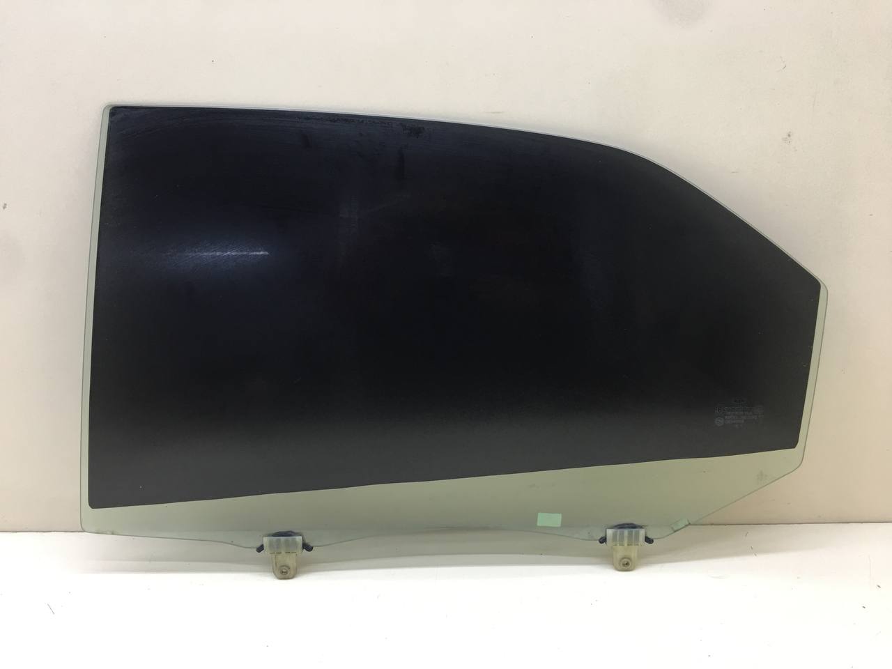 Стекло двери задней левой Kia Cerato (TD) 2009-2013