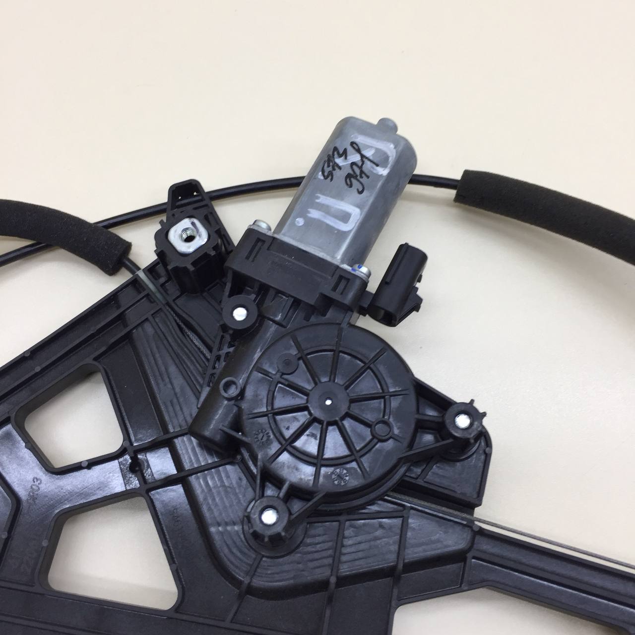 Стеклоподъемник электр. передний правый Changan UNI-K 2020>