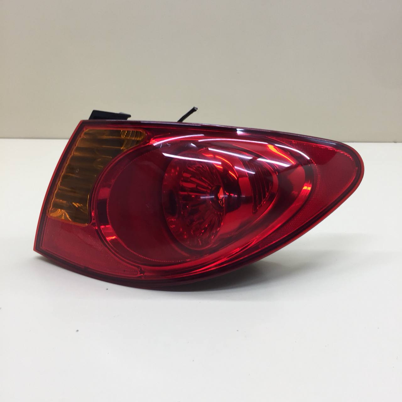 Фонарь задний наружный правый Hyundai Elantra (HD) 2006-2010