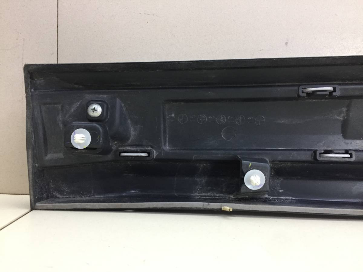 Накладка двери задней правой Mitsubishi Outlander (GF) 2012>