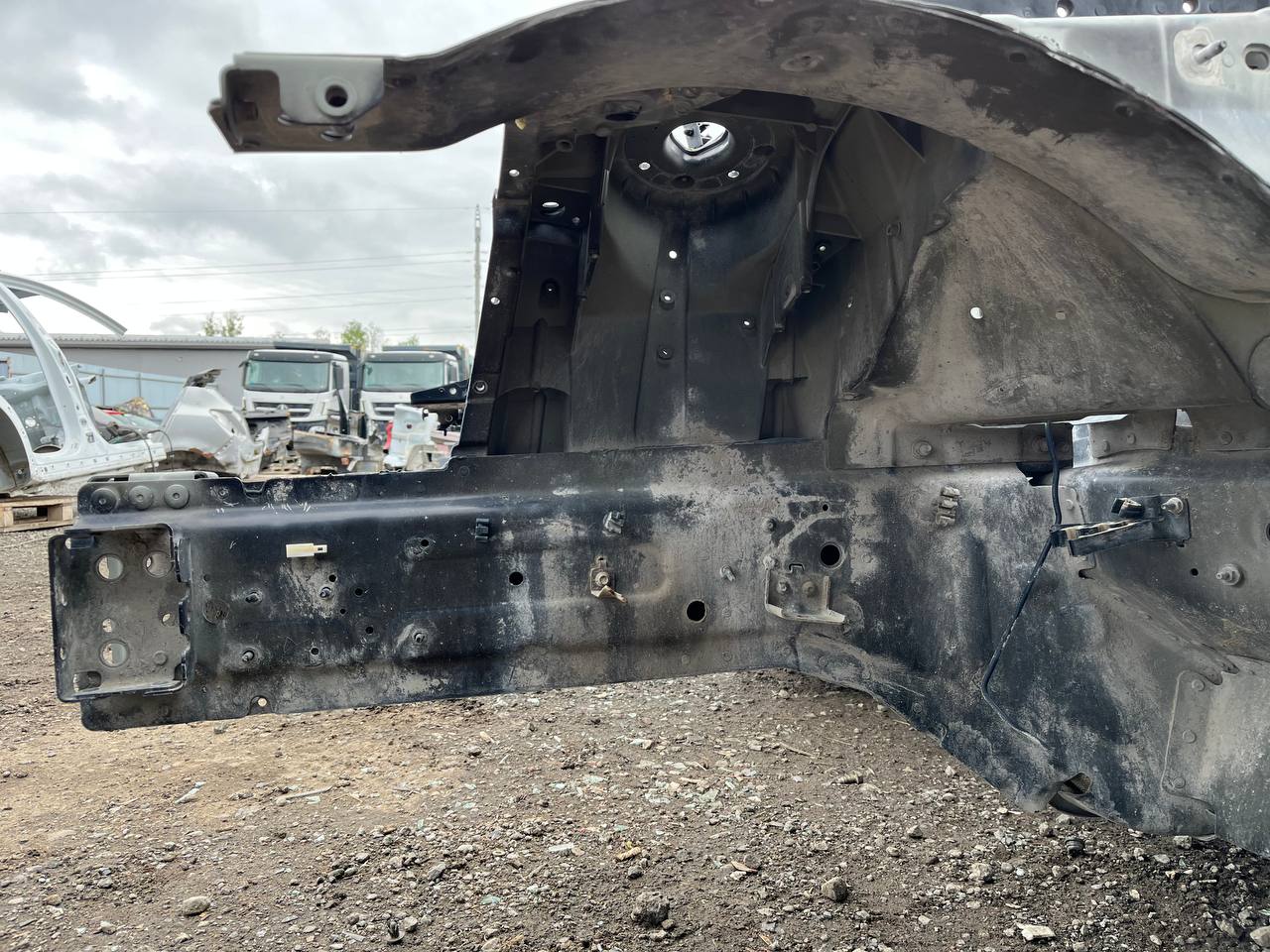 Четверть передняя левая Jaguar XE (760) 2014-2021