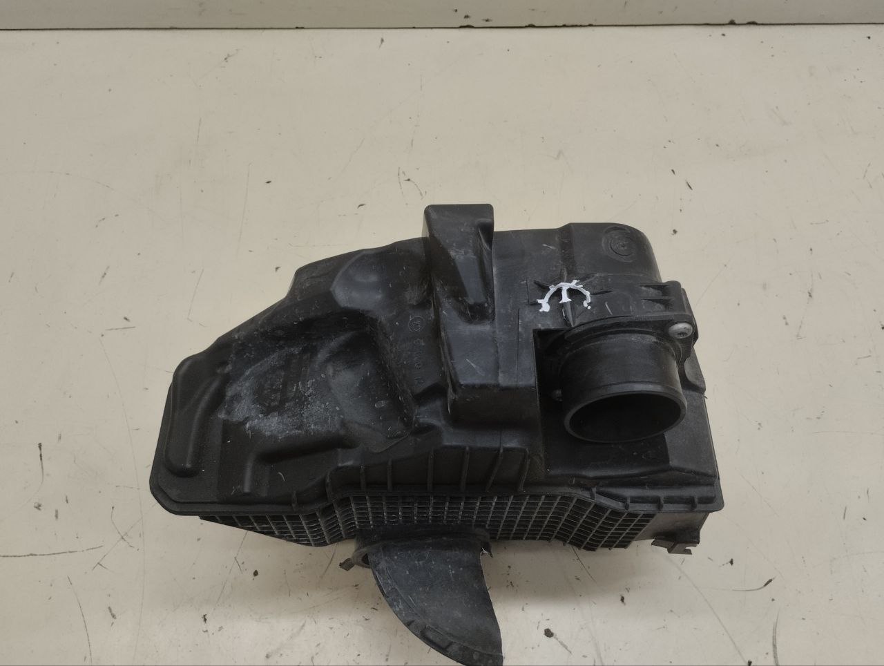 Корпус воздушного фильтра Renault Duster (HSA, HSM) 2012> Корпус воздушного фильтра Renault Duster (HSA, HSM) 2012>