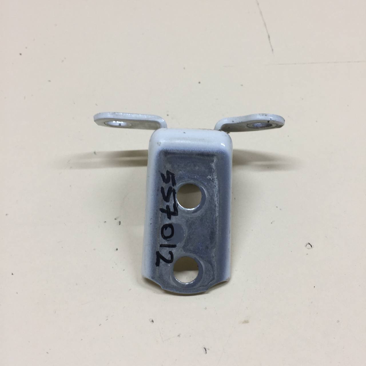 Петля двери задней правой нижняя Toyota Rav 4 (A30) 2006-2013 Петля двери задней правой нижняя Toyota Rav 4 (A30) 2006-2013