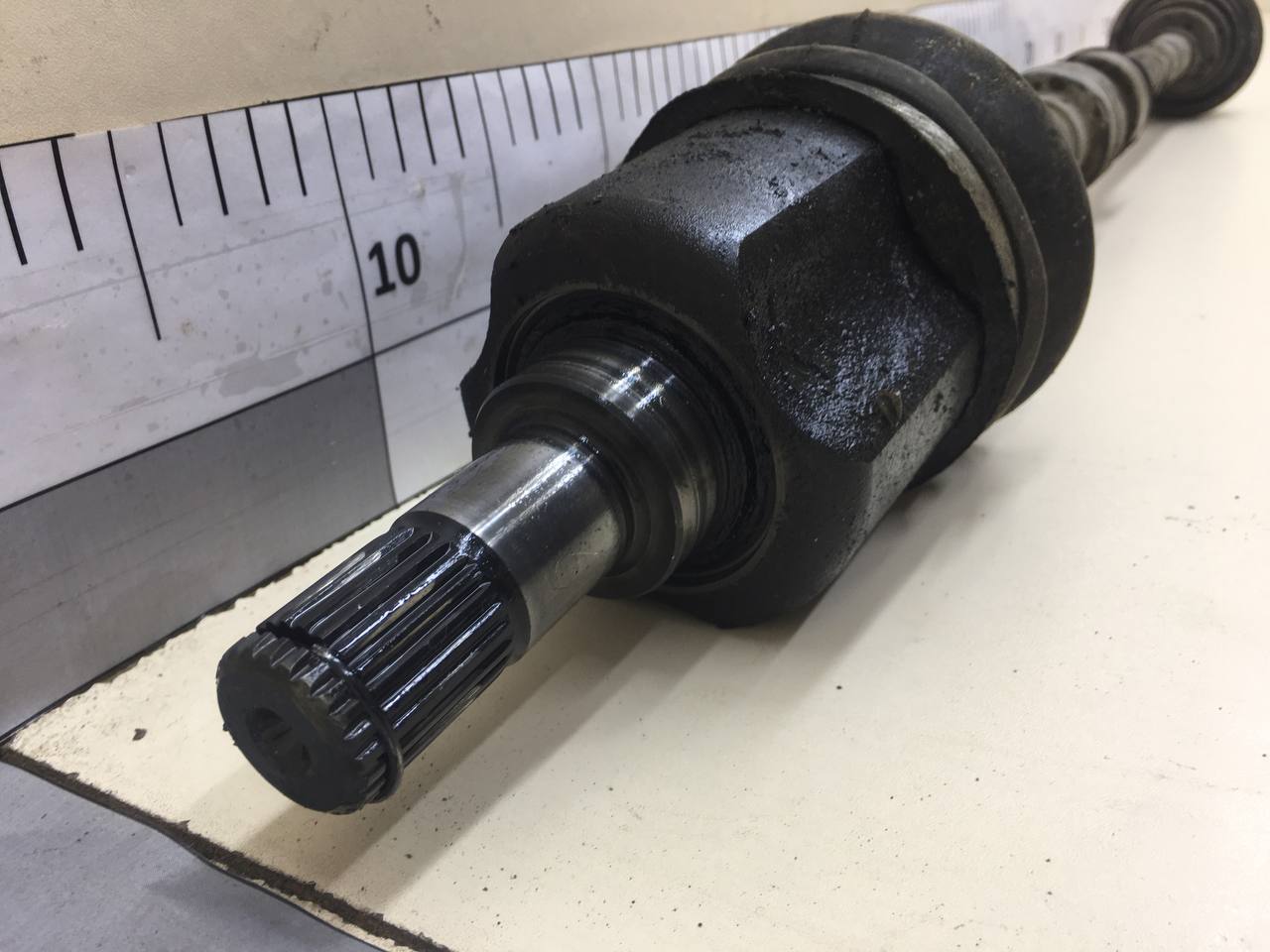 Полуось передняя правая Vortex Estina 2008-2012