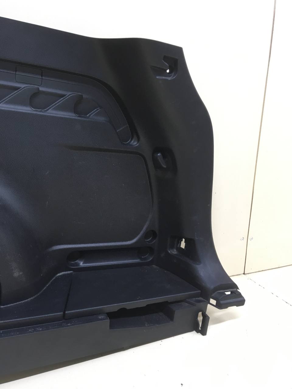 Обшивка багажника Toyota Rav 4 (XA40) 2013-2019 Обшивка багажника Toyota Rav 4 (XA40) 2013-2019