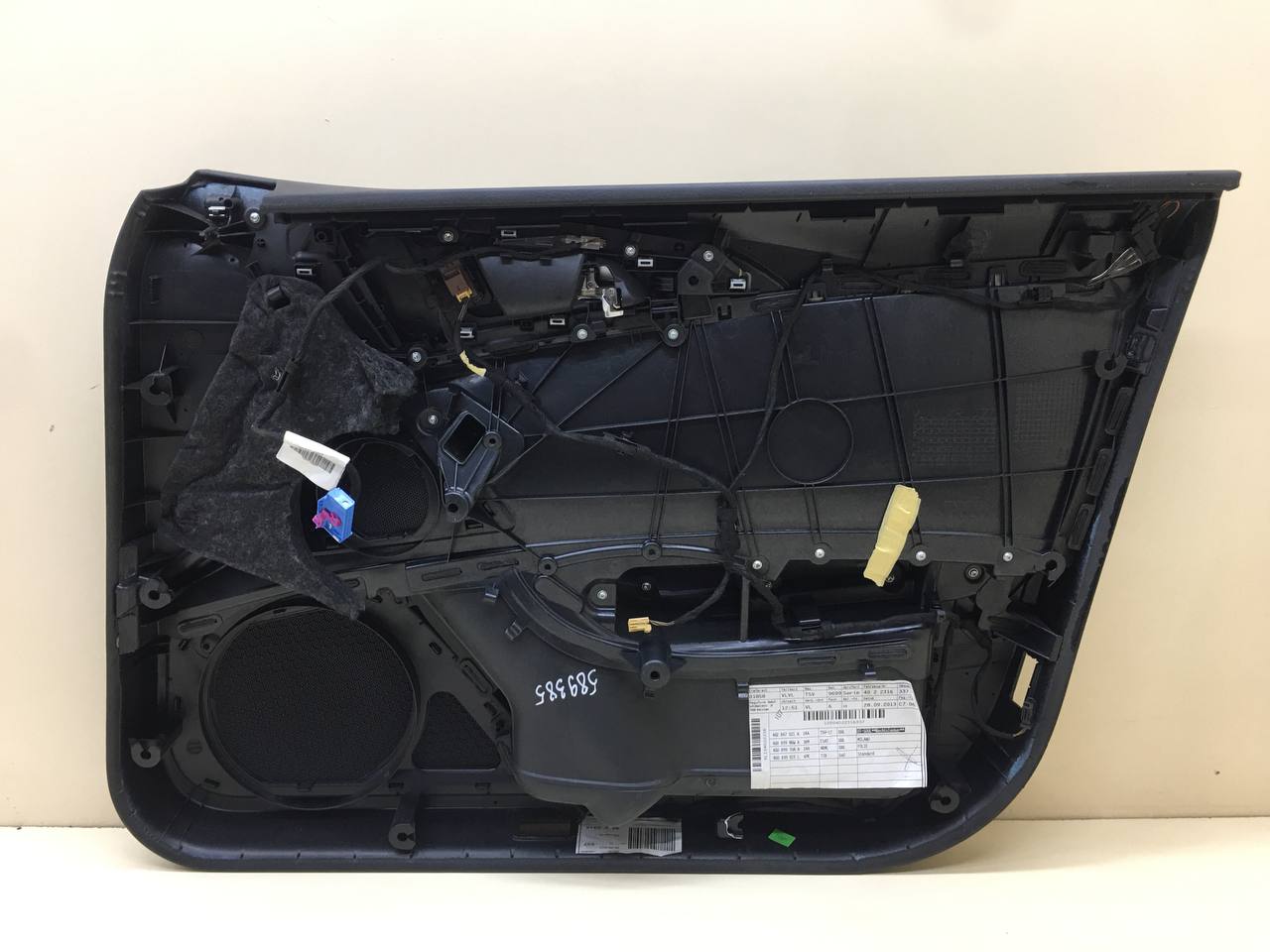 Обшивка двери передней левой Audi A6 (C7) 2011>