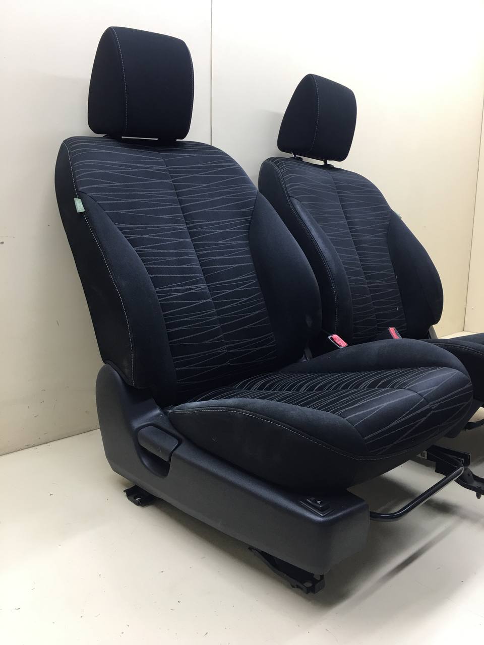 Сиденье (комплект) Mazda Mazda 2 (DE) 2007-2014 Сиденье (комплект) Mazda Mazda 2 (DE) 2007-2014