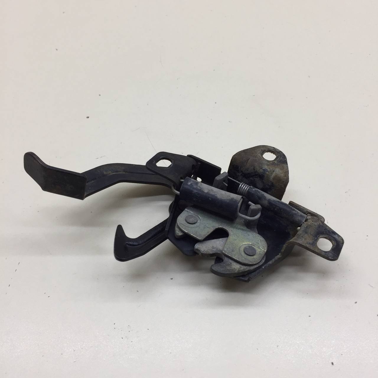 Замок капота Vortex Estina 2008-2012