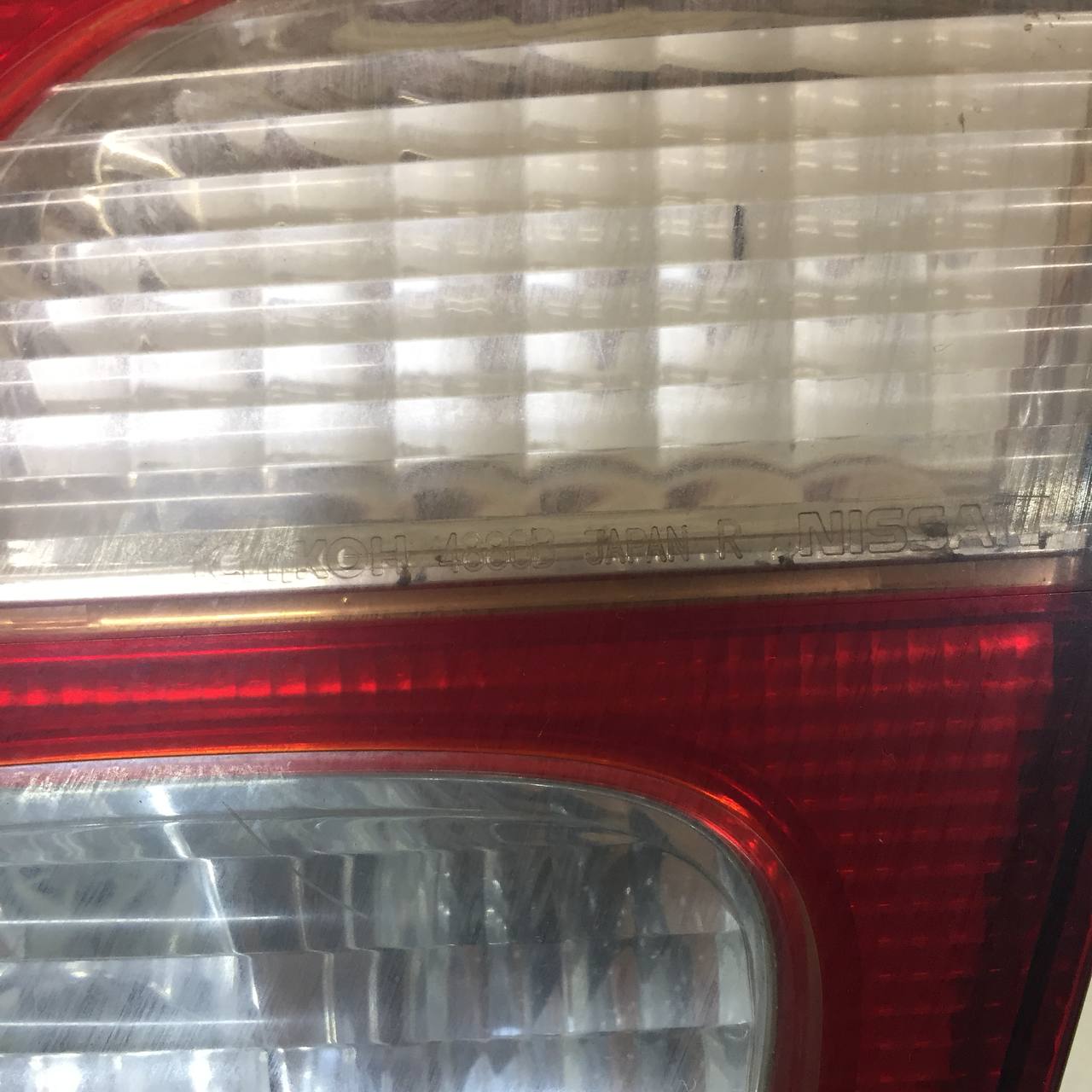 Фонарь задний внутренний правый Nissan Almera (N16) 2000-2006 Фонарь задний внутренний правый Nissan Almera (N16) 2000-2006
