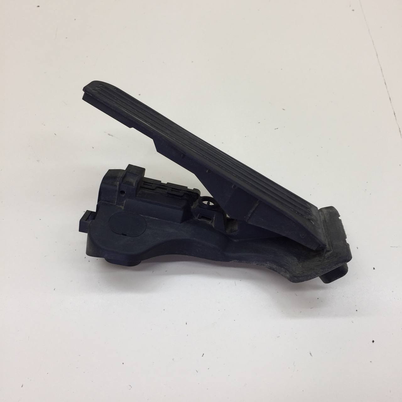 Педаль газа Skoda Octavia (A5 1Z-) 2004-2013 Педаль газа Skoda Octavia (A5 1Z-) 2004-2013