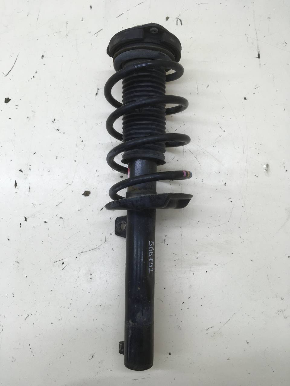 Амортизатор передний Skoda Octavia (A5 1Z-) 2004-2013